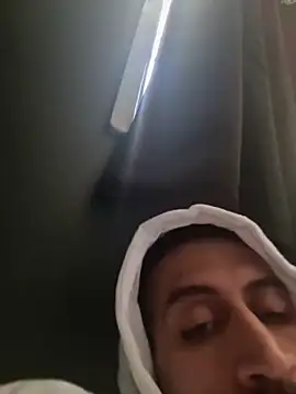 Snapshot of busnfatnutsLildee chatting on March 3, 4:36 pm busnfatnutsLildee online show from March 3, 4:36 pm