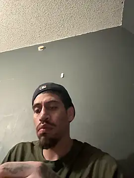 Snapshot of busnfatnutsLildee chatting on November 8, 10:08 am busnfatnutsLildee online show from November 8, 10:08 am