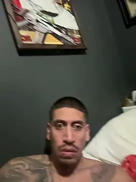 Snapshot of busnfatnutsLildee chatting on February 11, 4:45 am busnfatnutsLildee online show from February 11, 4:45 am