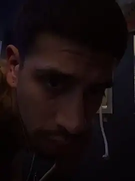 Snapshot of busnfatnutsLildee chatting on February 4, 12:16 am busnfatnutsLildee online show from February 4, 12:16 am