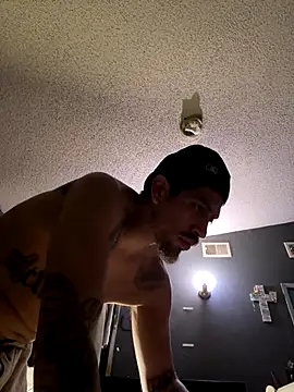 Snapshot of busnfatnutsLildee chatting on November 10, 11:37 am busnfatnutsLildee online show from November 10, 11:37 am