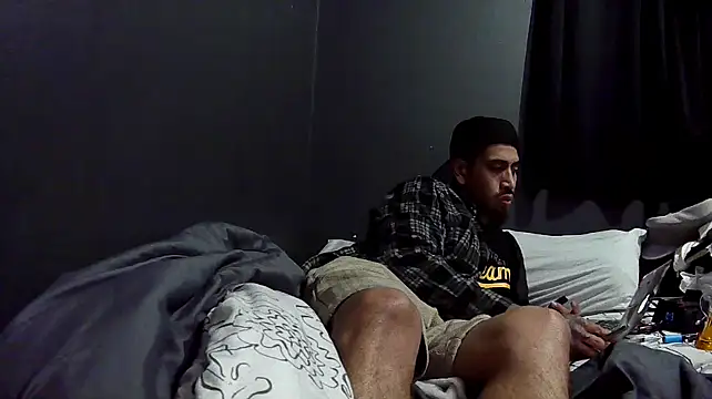 Snapshot of busnfatnutsLildee chatting on November 27, 12:05 pm busnfatnutsLildee online show from November 27, 12:05 pm