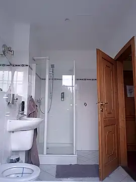 Snapshot of matzezsk chatting on September 30, 4:35 pm matzezsk online show from September 30, 4:35 pm