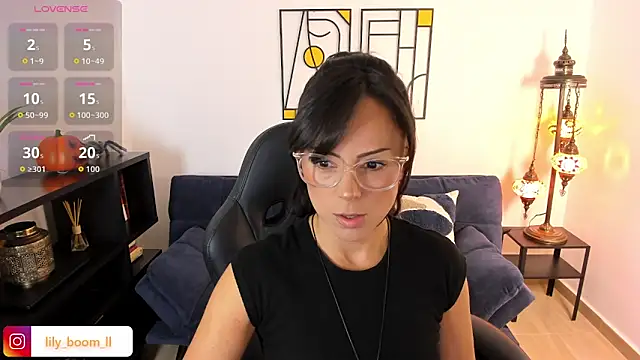 Snapshot of Lyliboomm chatting on October 23, 9:46 pm Lyliboomm online show from October 23, 9:46 pm