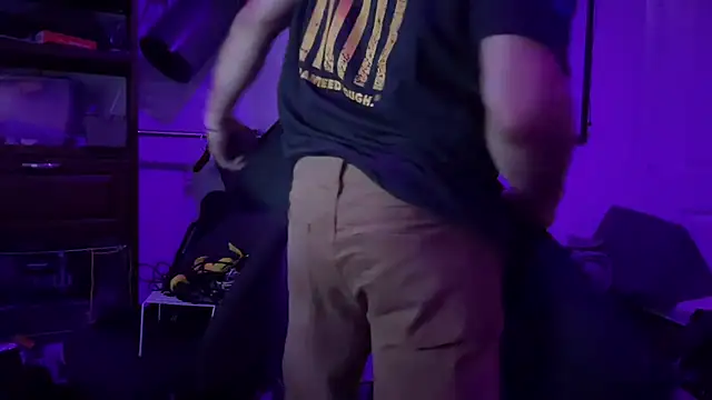 Snapshot of jasoncali305 chatting on November 9, 9:30 pm jasoncali305 online show from November 9, 9:30 pm