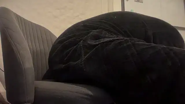 Snapshot of jasoncali305 chatting on January 8, 3:23 am jasoncali305 online show from January 8, 3:23 am