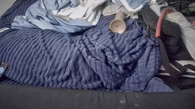 Snapshot of jasoncali305 chatting on November 3, 8:18 am jasoncali305 online show from November 3, 8:18 am