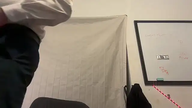 jasoncali305 online show from March 31, 8:00 pm