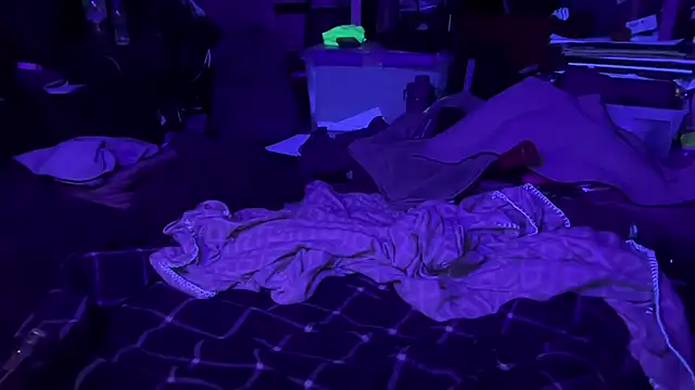 jasoncali305 online show from April 14, 2:05 am