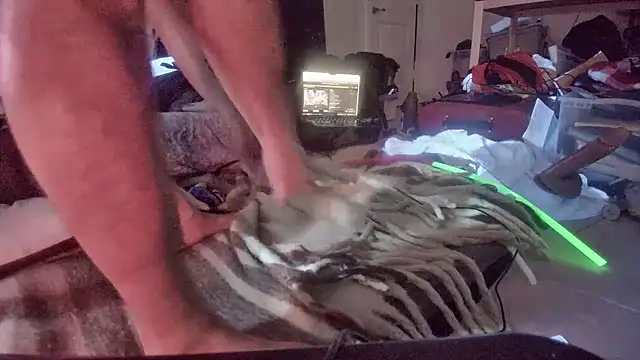 jasoncali305 online show from March 12, 10:08 am