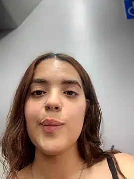 Snapshot of hannahst_ chatting on June 16, 7:14 pm hannahst online show from June 16, 7:14 pm
