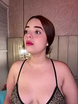 Snapshot of hannahst_ chatting on June 8, 8:31 pm hannahst online show from June 8, 8:31 pm