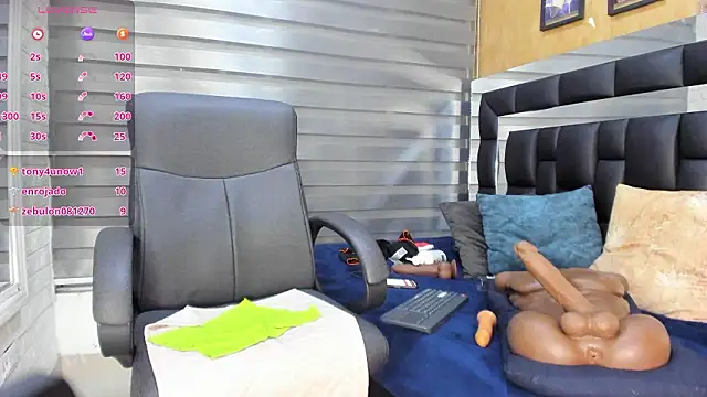 sheyla  ebony online show from March 6, 2:06 am