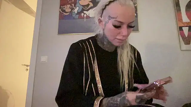 paulinaalatalo online show from February 28, 7:35 pm