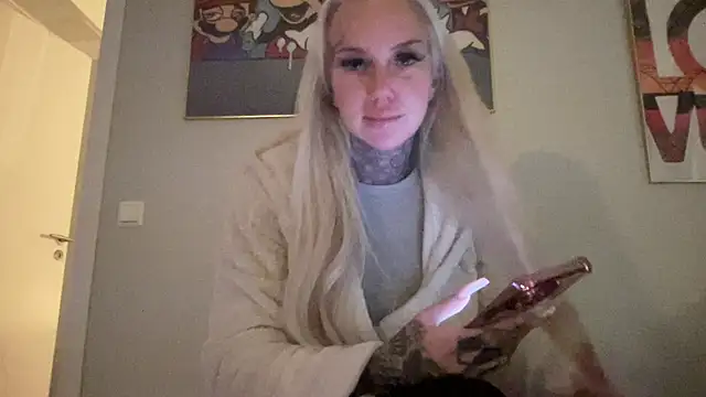 paulinaalatalo online show from February 23, 9:37 pm