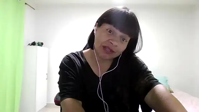 adri89-g online show from July 5, 11:11 pm