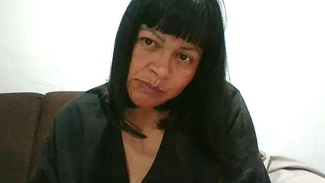 adri89-g online show from February 13, 1:49 am