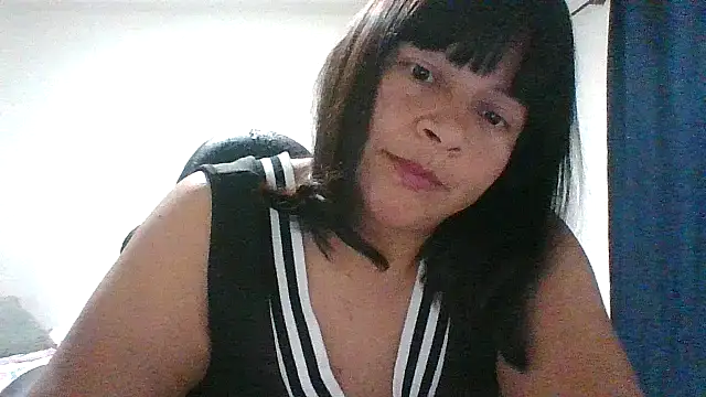 adri89-g online show from February 7, 1:35 am