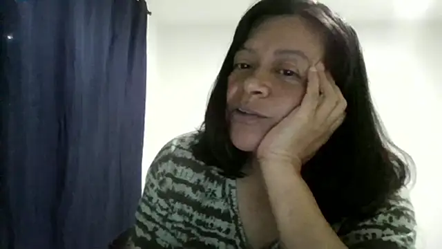 adri89-g online show from June 1, 12:55 am