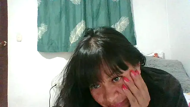 adri89-g online show from January 31, 10:08 pm