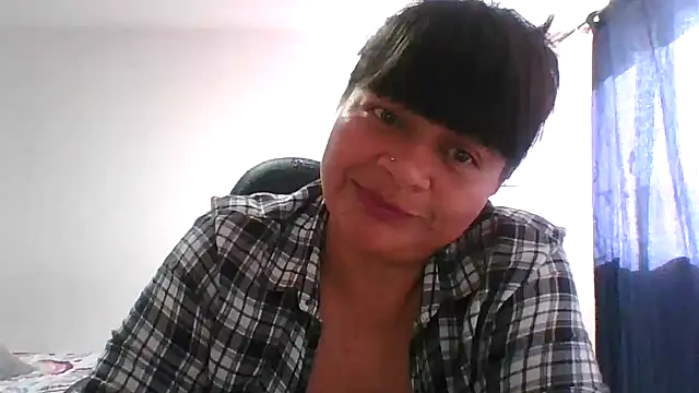 adri89-g online show from February 5, 2:13 pm