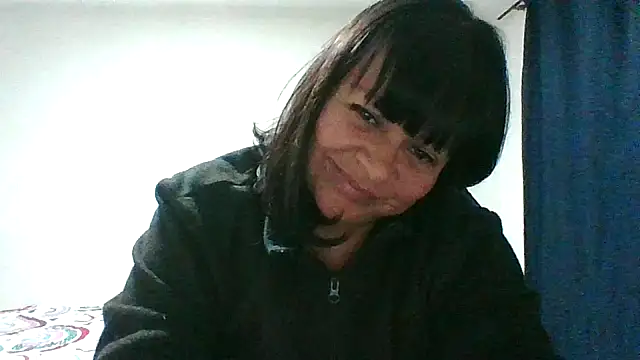 adri89-g online show from February 2, 1:37 am