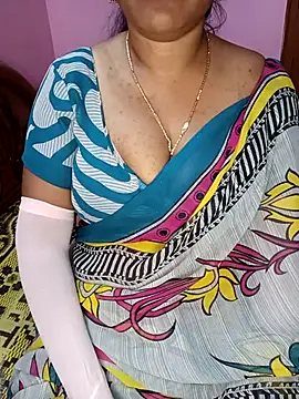 Snapshot of KannadaTamilTeluguBeauty chatting on December 1, 2:40 pm KannadaTamilTeluguBeauty online show from December 1, 2:40 pm