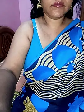 Snapshot of KannadaTamilTeluguBeauty chatting on November 13, 1:20 am KannadaTamilTeluguBeauty online show from November 13, 1:20 am