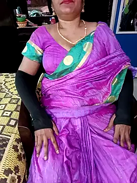 Snapshot of KannadaTamilTeluguBeauty chatting on November 25, 6:36 am KannadaTamilTeluguBeauty online show from November 25, 6:36 am