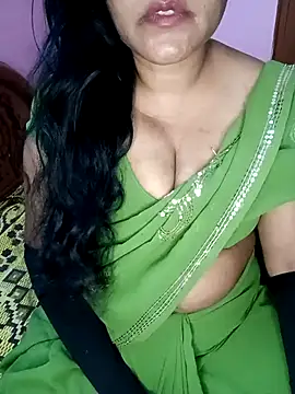 Snapshot of KannadaTamilTeluguBeauty chatting on November 15, 6:34 pm KannadaTamilTeluguBeauty online show from November 15, 6:34 pm