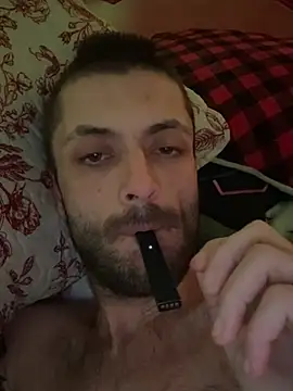 Snapshot of HarmoniousPhantasm3 chatting on February 23, 10:32 pm HarmoniousPhantasm3 online show from February 23, 10:32 pm