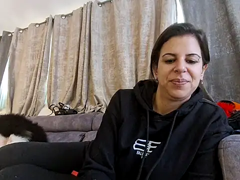 Alexis21821 online show from November 17, 6:39 am