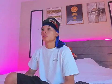 EL VENEZOLANO 22CM online show from February 6, 3:24 am