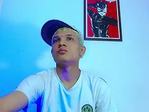 Snapshot of EL_VENEZOLANO_22CM chatting on October 28, 4:46 am EL VENEZOLANO 22CM online show from October 28, 4:46 am