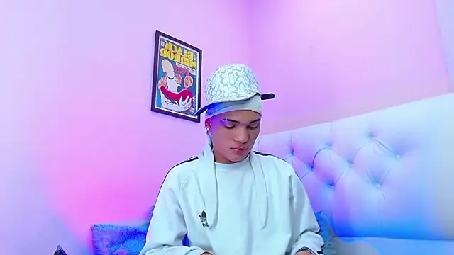 Snapshot of EL_VENEZOLANO_22CM chatting on November 8, 5:33 am EL VENEZOLANO 22CM online show from November 8, 5:33 am