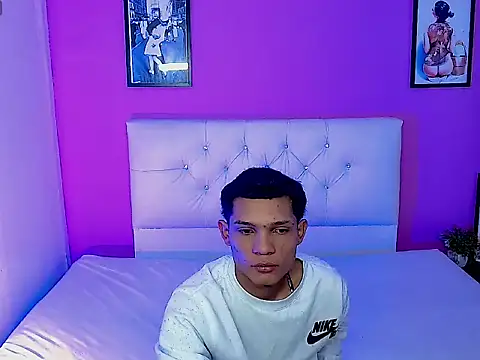 EL VENEZOLANO 22CM online show from September 22, 5:46 am