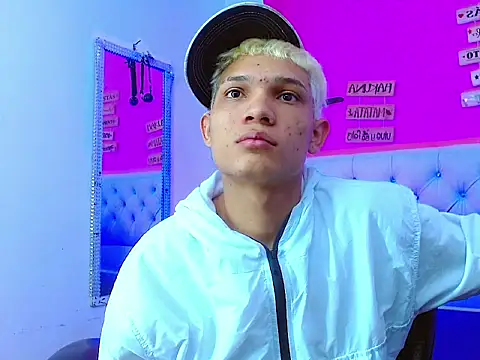 EL VENEZOLANO 22CM online show from October 21, 4:12 am