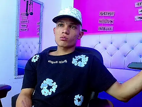 EL VENEZOLANO 22CM online show from October 11, 4:46 am