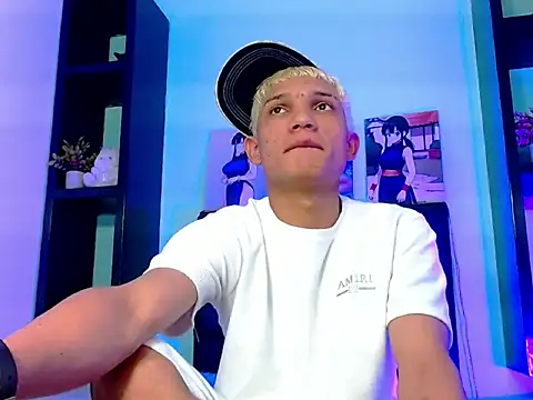 Snapshot of EL_VENEZOLANO_22CM chatting on October 23, 4:44 am EL VENEZOLANO 22CM online show from October 23, 4:44 am