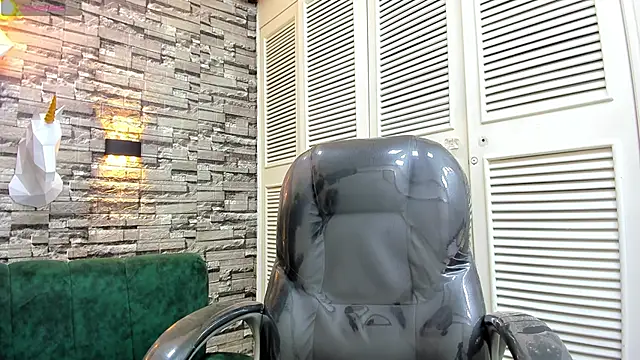 Nick Wolff online show from November 12, 3:32 am