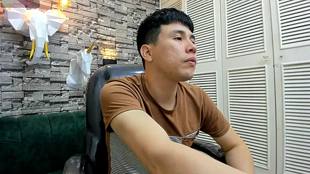 Nick Wolff online show from December 1, 4:46 am