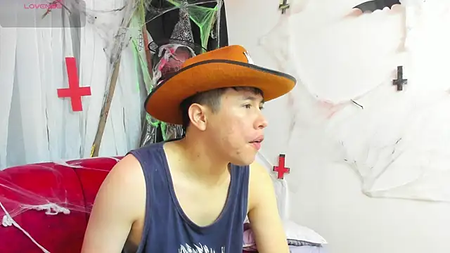 Nick Wolff online show from October 31, 7:27 am