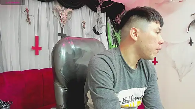 Nick Wolff online show from October 17, 3:43 am