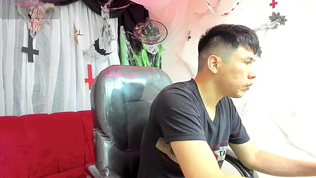 Nick Wolff online show from October 18, 4:47 am