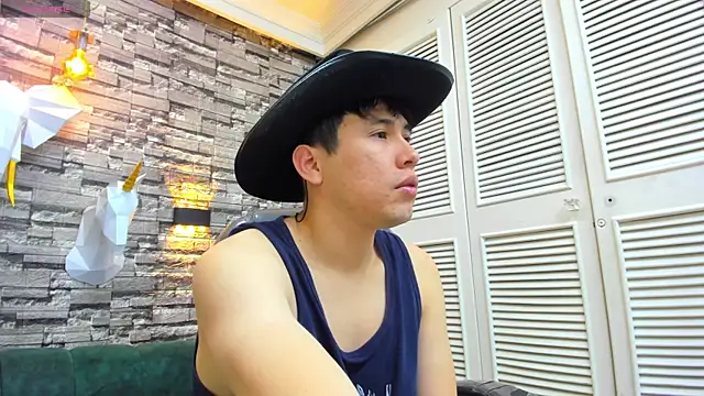 Nick Wolff online show from November 14, 3:32 am