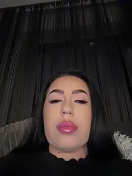 Snapshot of Andrestarr chatting on July 15, 7:10 pm Andrestarr online show from July 15, 7:10 pm
