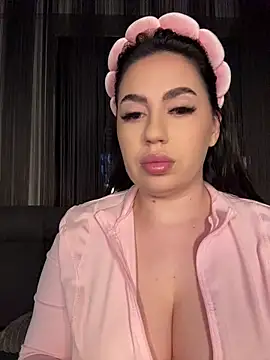 Snapshot of Andrestarr chatting on June 15, 7:02 pm Andrestarr online show from June 15, 7:02 pm