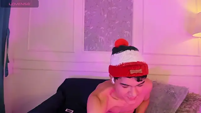 SandroVeyra online show from December 5, 4:00 am