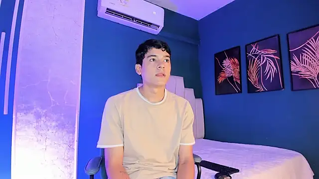 SandroVeyra online show from October 21, 12:43 am