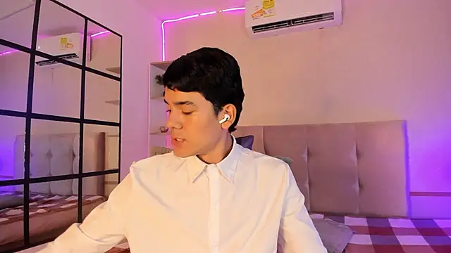 SandroVeyra online show from October 23, 4:00 am